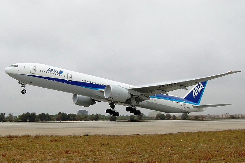 lax May9 2008 (316).JPG